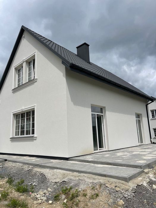 Продаж окремостоячого 3 кімнатного будинку у с. Бірки