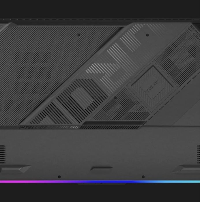 Asus ROG Strix G18 (G814FP-WS96) 18"