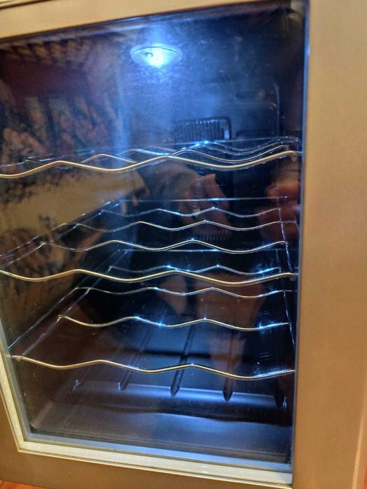 Mini frigorífico para garrafas