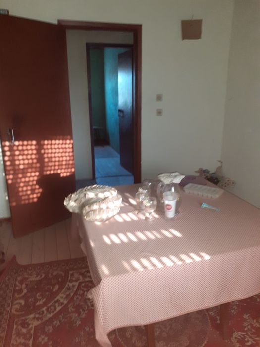 Vende-se Casa com anexos em Vilar Seco, concelho de Mogadouro.
