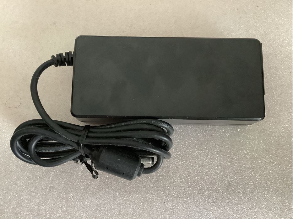 AC adaptador - Carregador  YD-ZN12004.00-A01  12V 4Ah