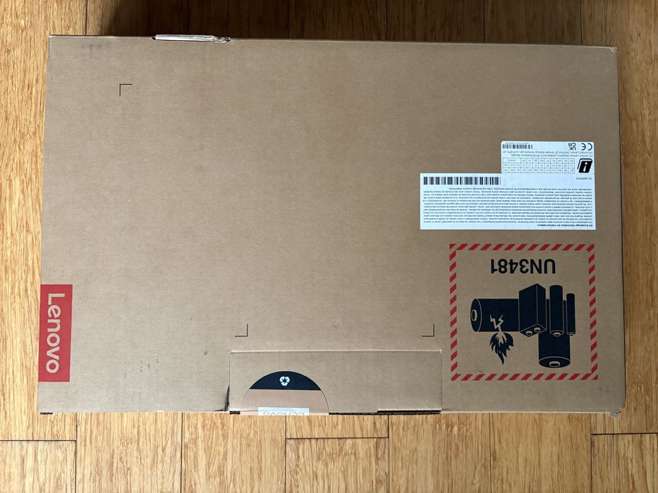 Laptop Lenovo IdeaPad Slim 3 15ARP10 15,3" R5 7533HS 24GB RAM, 512GB