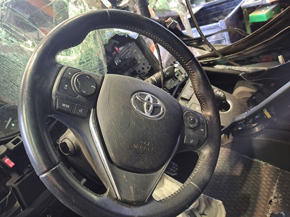 Toyota Auris II HÍBRIDO 1.8 Gasolina 2015/16/17/18/19/20/21/22/23/24PE