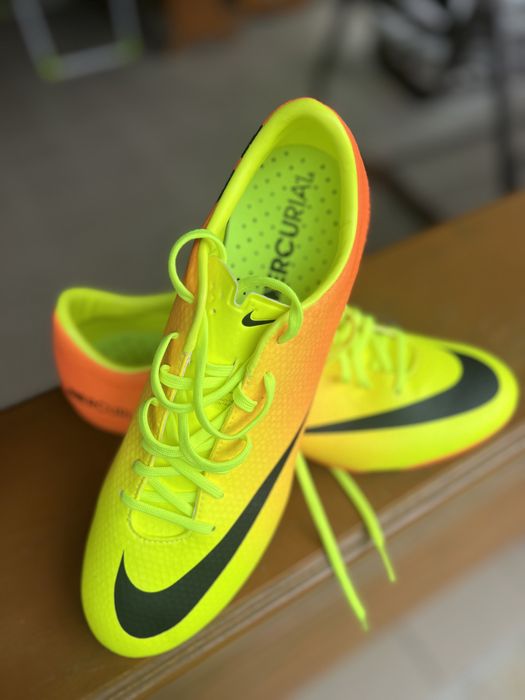 Футбольні бутси Nike Mercurial