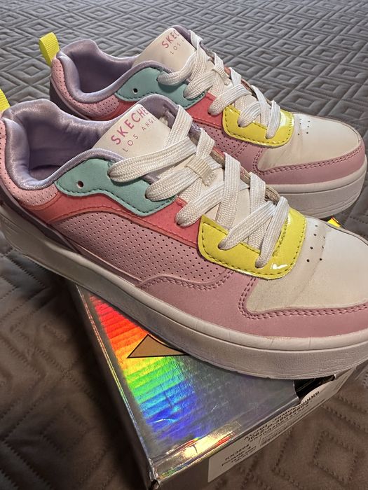 Кеди на дівчинку