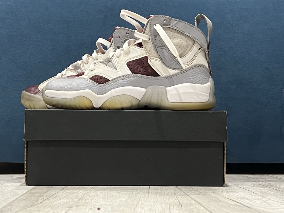 Джордани 14 оригінал з коробкою. Стан 8/10