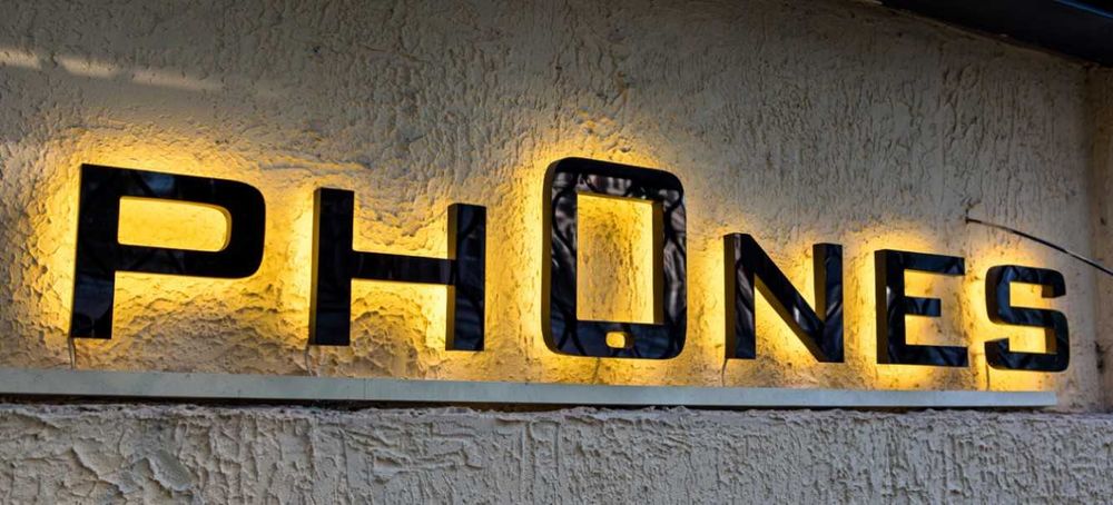 Зовнішня реклама під замовлення. Друк банерів, неонові вивіски букви