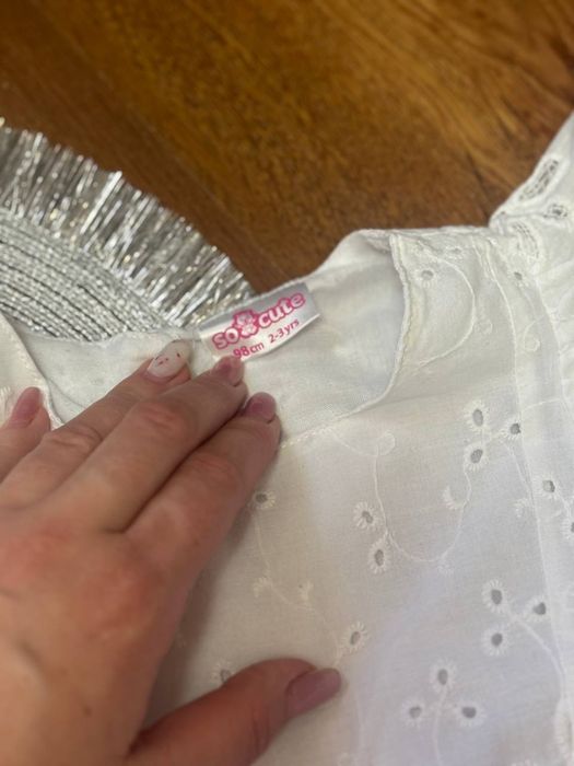 Біла сукня 98 розміру, 2-3 роки