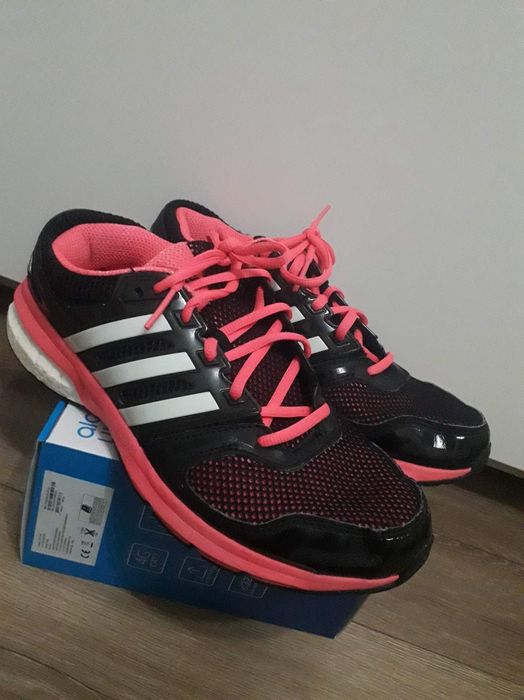 Sprzedam buty trenigowe adidas r40. 5