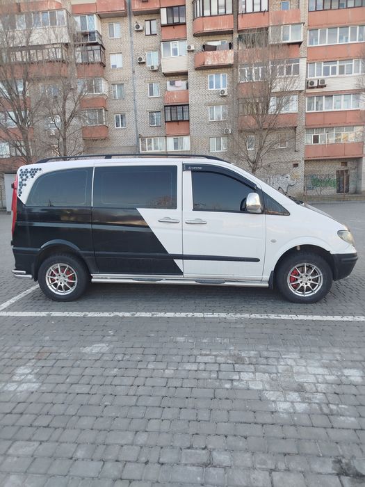 Мерседес-Benz Vito 2007.