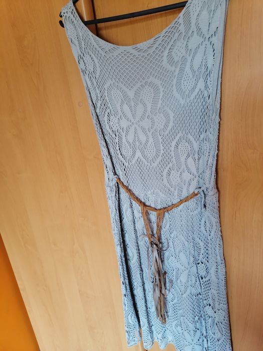 Sukienka ażurowa. Rozmiar m /l.