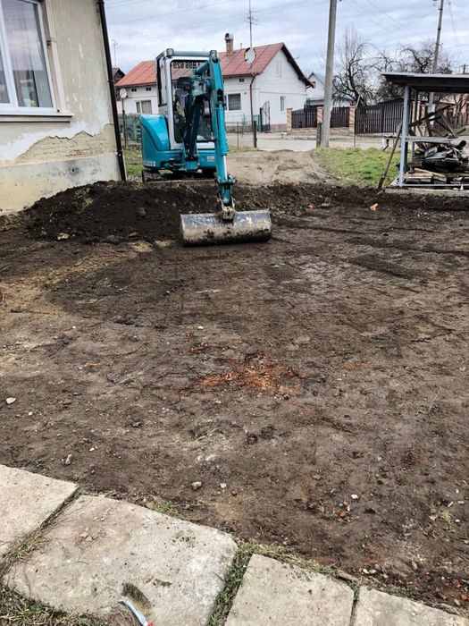 Послуга міні-екскаватора та Зіл - самоскид.