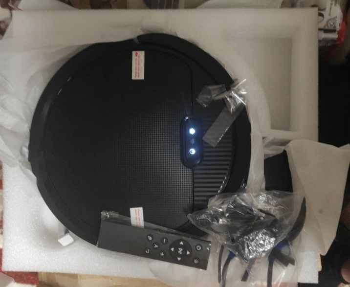 Робот пилосос  V3 2 в 1 робот-пилосос і швабра