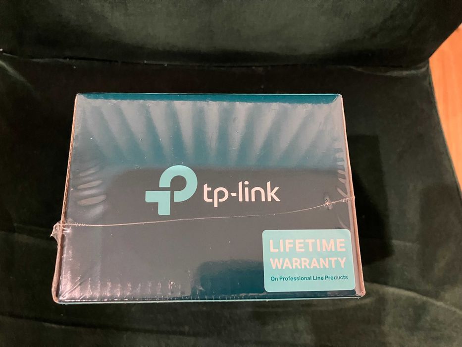 TP-Link TL-SG105S 5-Port Gigabit Desktop Switch