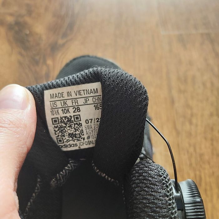 Buty dziecięce Adidas Traxion rozm 28