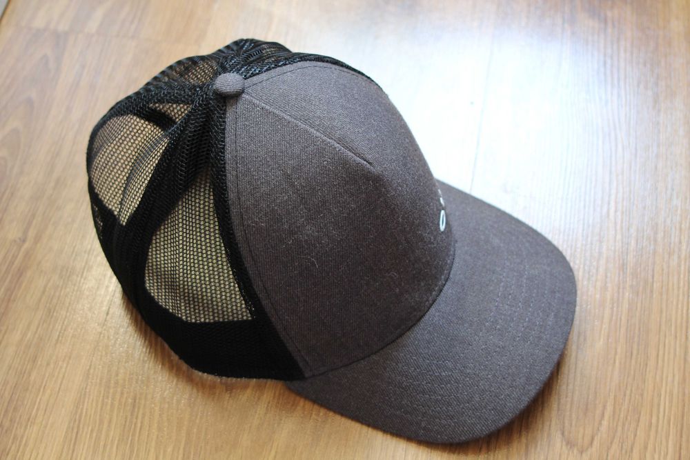Оригинальная кепка-тракер унисекс бейсболка Oakley Chalten Cap