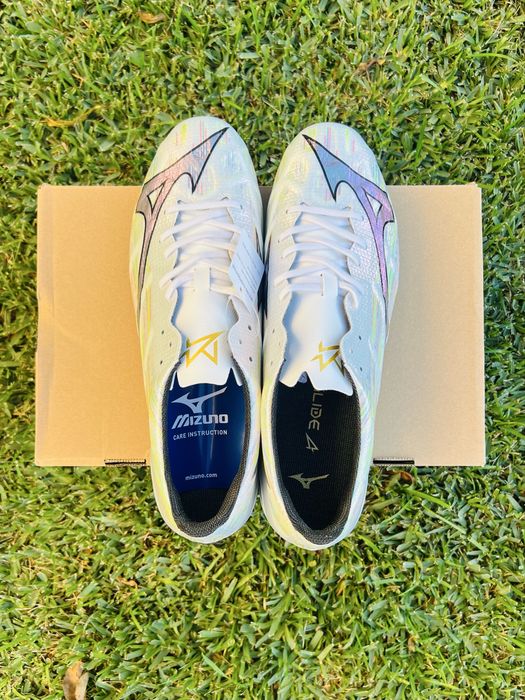 Chuteiras Mizuno Alpha Pro FG