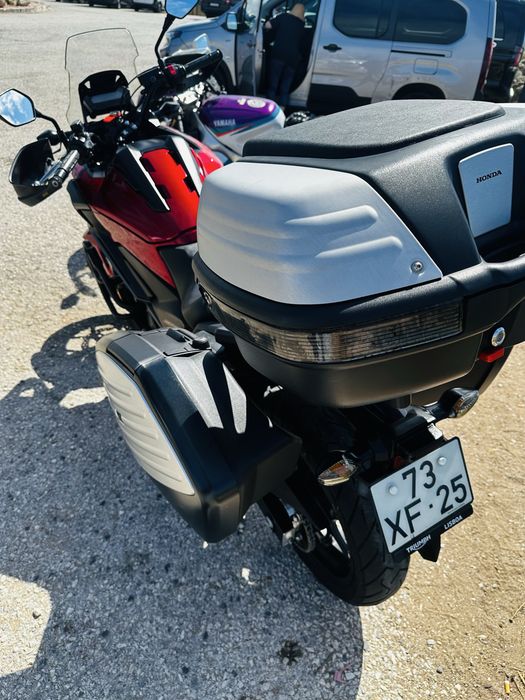 Honda NC750x 2019 com malas
