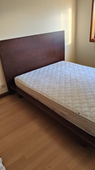 Cama de casal (usado)