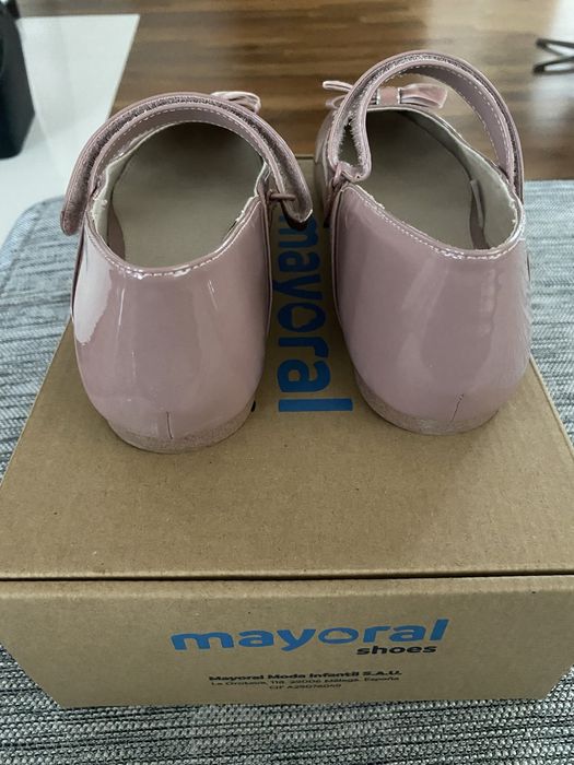 Lakierowane baleriny Mayoral roz. 36