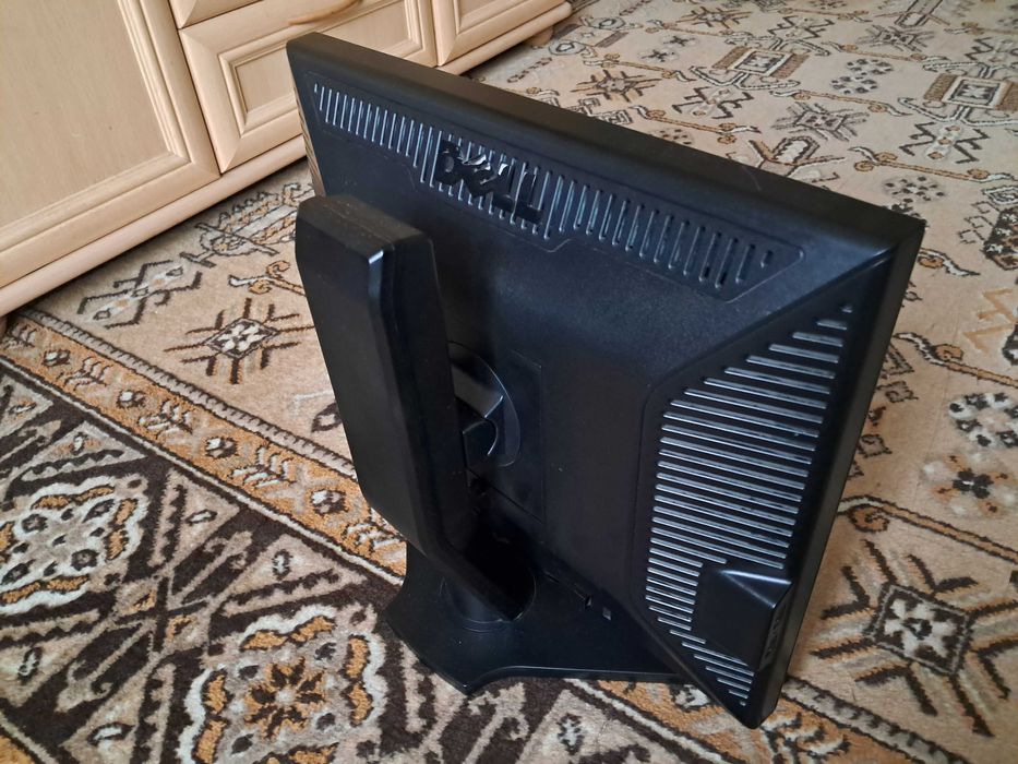 Monitor Dell 19 cali