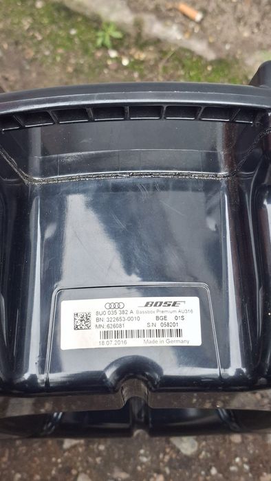 Сабвуфер Bose в запаску для Audi