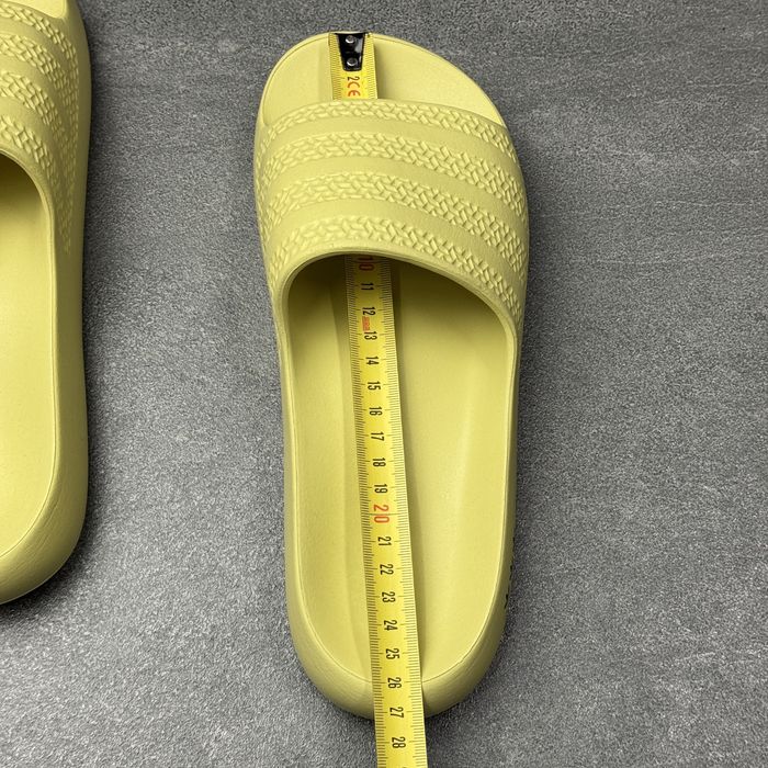 Тапки шльопанці адідас Adidas Adilette ОРИГІНАЛ 100% 40 р 26 см