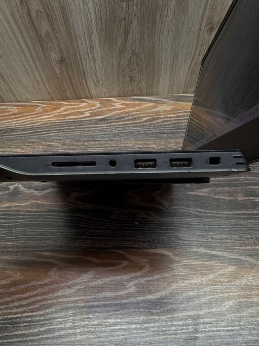 Ігровий ноутбук Dell G5 15.6| i7-10750H|DDR4 16GB|512GB|GTX 1650Ti 4GB