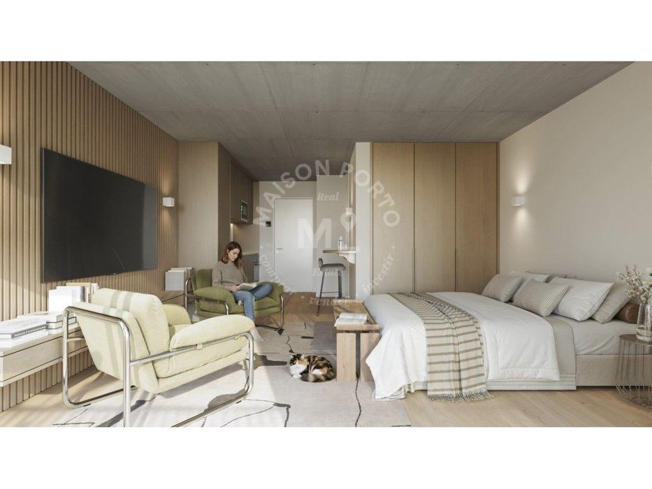 Apartamento T1 com Varanda e Lugar de Estacionamento, próximo a Ave...