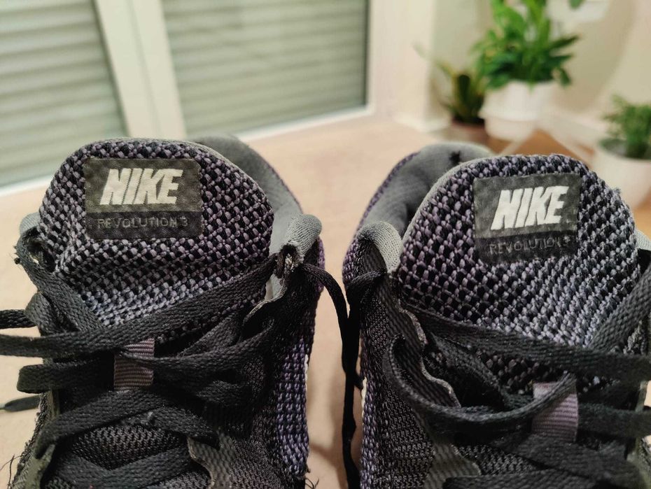 Sapatilhas Nike Revolution 3 tam. 41 em bom estado