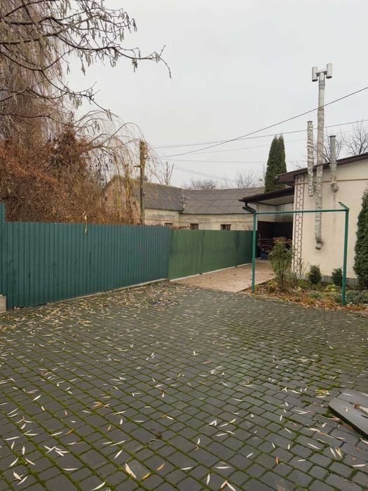 2к, Виставка ТЕМП, будинок на 6 квартир ,своя територія