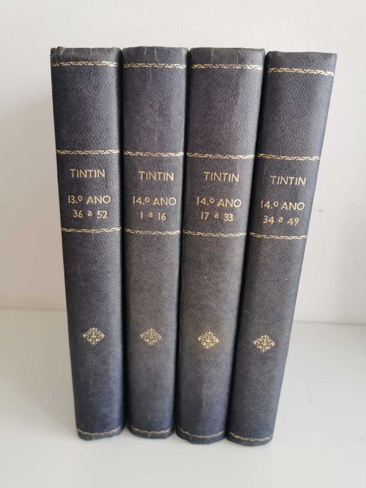 Coleção de 4 volumes de revistas Tintim