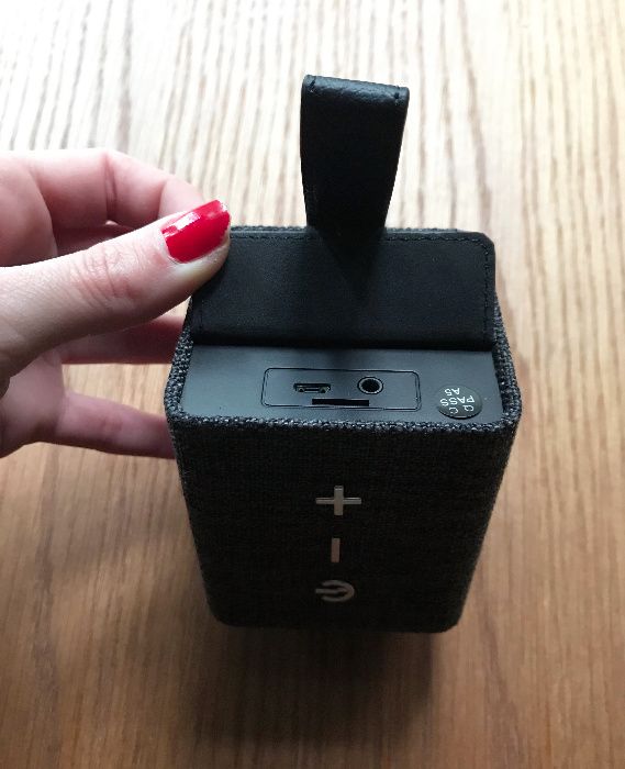 Bluetooth Speaker with Memory Card Slot / 3.5mm Aux Input64584819063171124