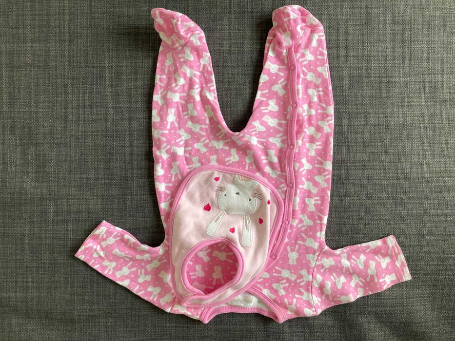 Pajacyk, śliniak oraz skarpetki, 0-3 miesiace