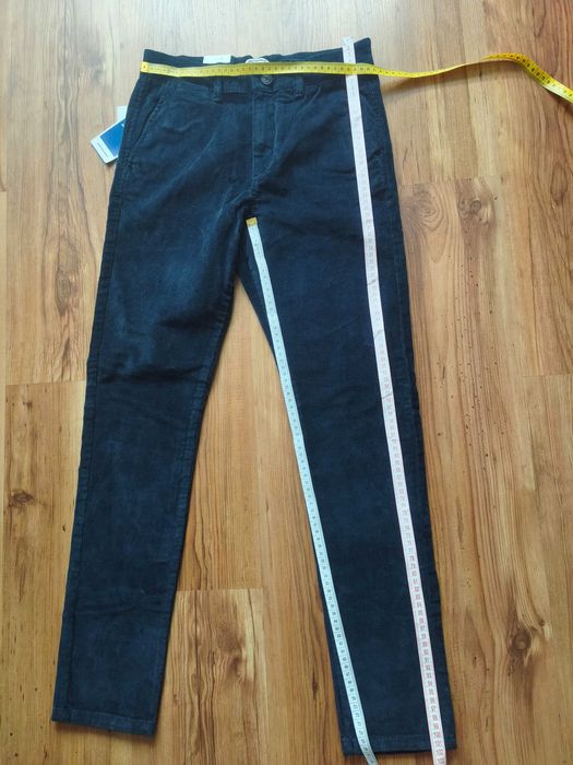 Jack & Jones spodnie męskie sztruksowe 29x32 (JLW8)