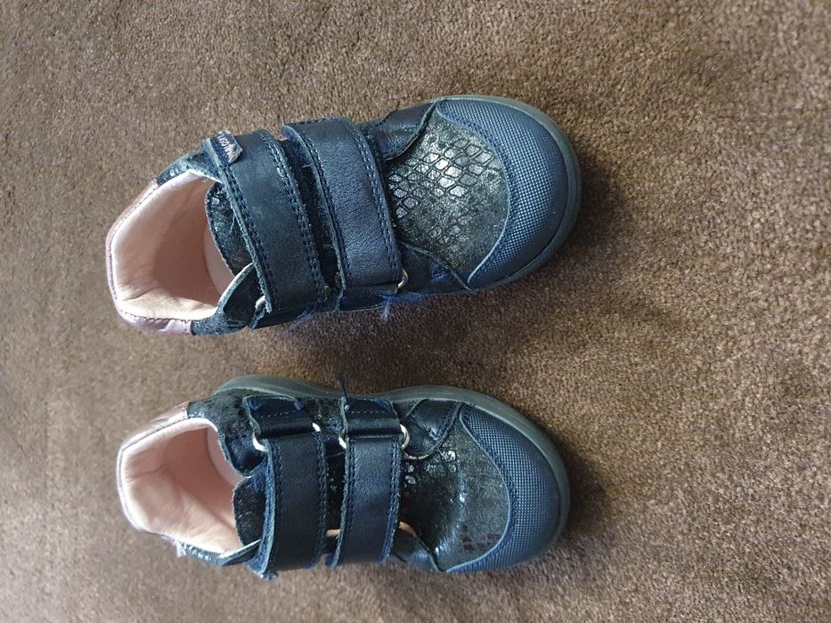 Botas de pele pavlovski menina