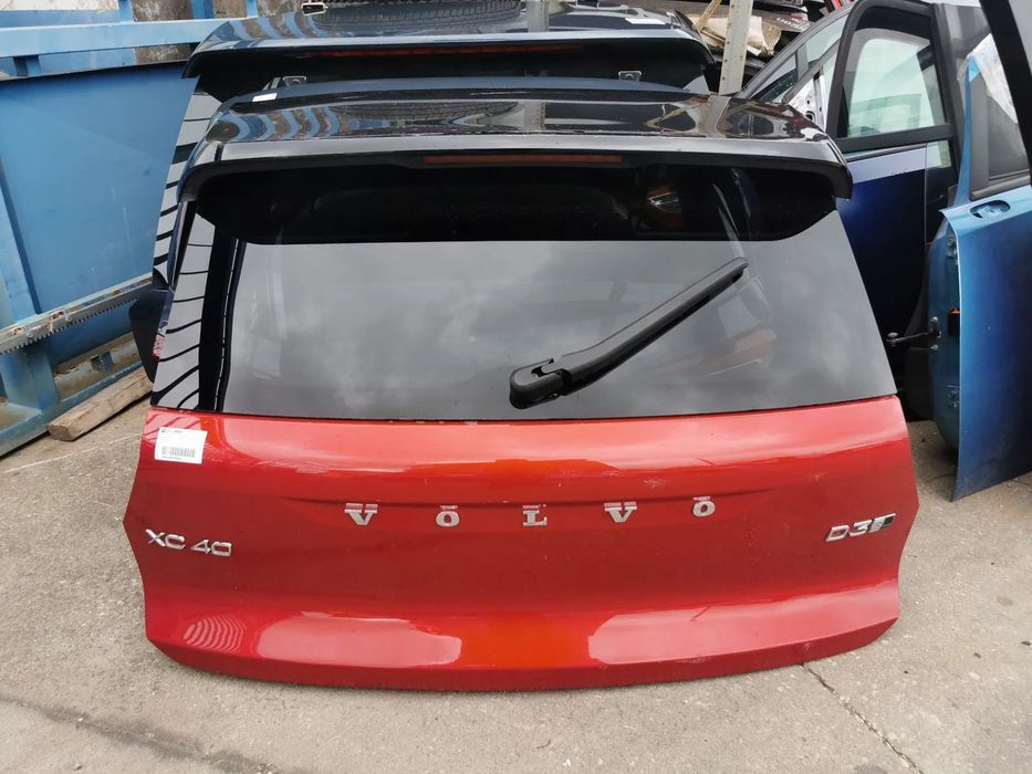 Tampa da mala Volvo XC40 do ano 2017