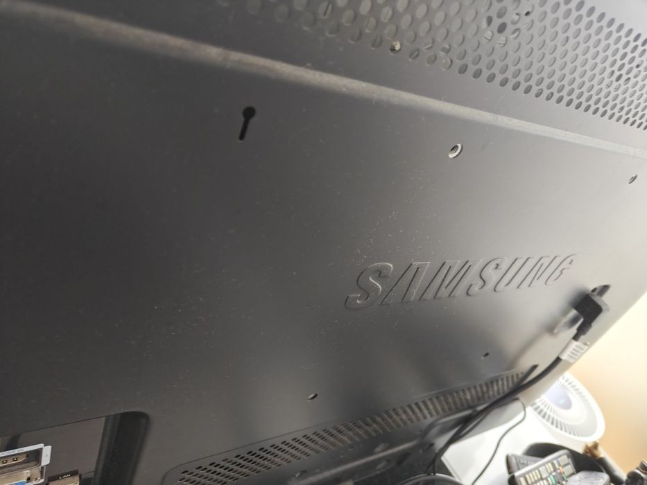 Samsung LE40C550 телевизор