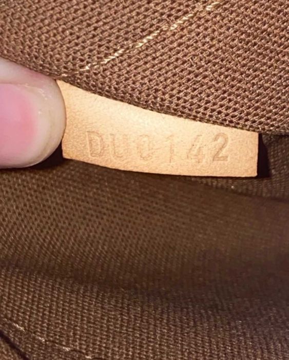 Louis Vuitton Autentica