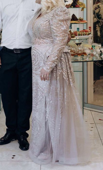 Вечірня сукня./Випускна