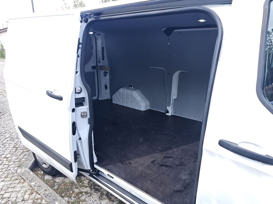 Ford Transit Custom L2  2.0 TDCi 130cv
