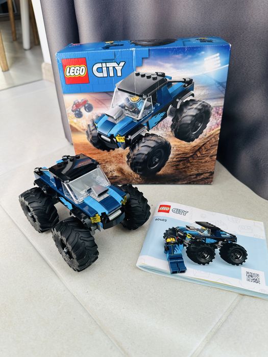 Конструктор LEGO City Синя вантажівка-монстр
