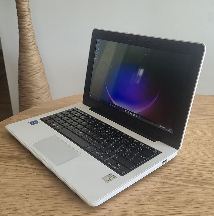 PC intel / SSD 128GB/ 4 GB DDR4