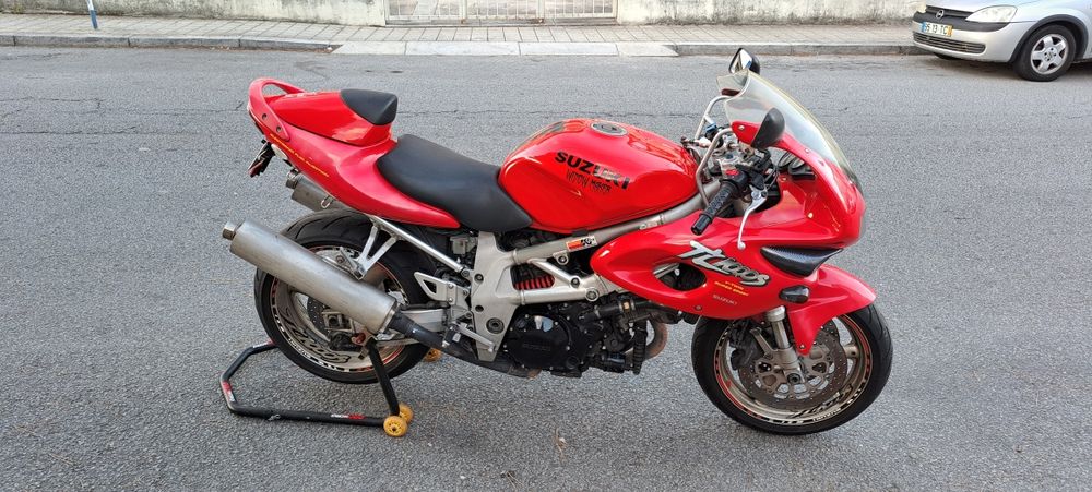 Suzuki tl 1000s vendo ou troco