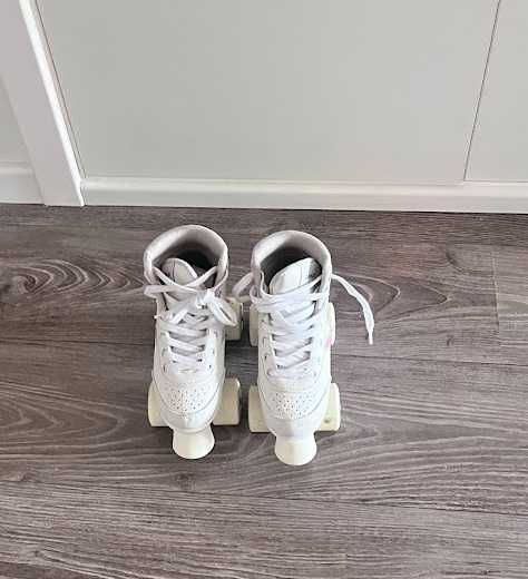 Patins de 4 rodas menina – Decathlon – Tamanho 33