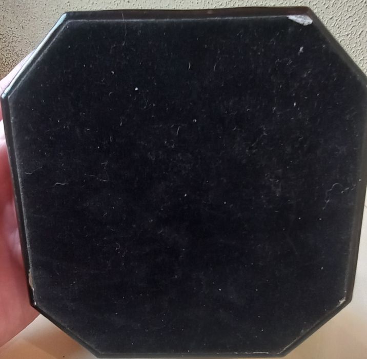 Caixas guarda jóias, quadrada e outra retangular