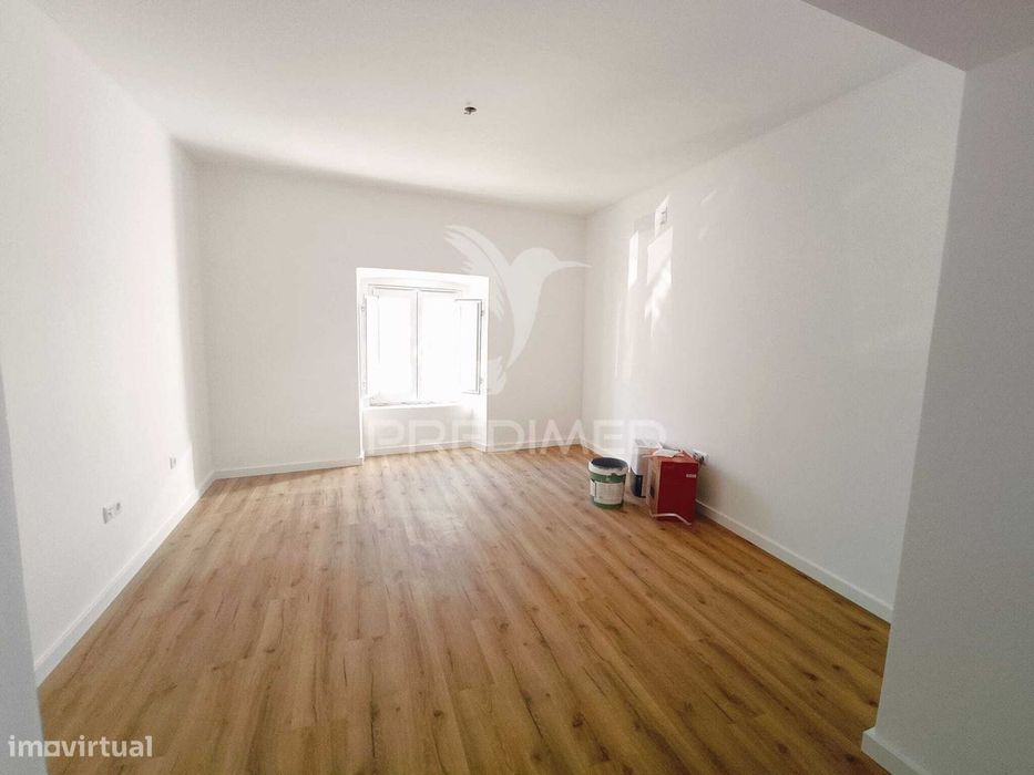 Apartamento T2 Totalmente Remodelado – Centro da Cidade