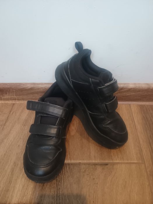 Adidasy adidas na rzepy.