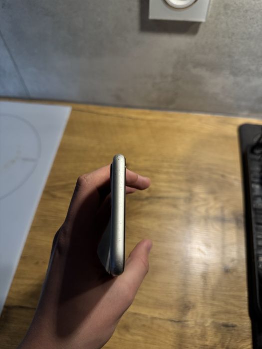 Iphone 11 64gb.Nie otwierany
