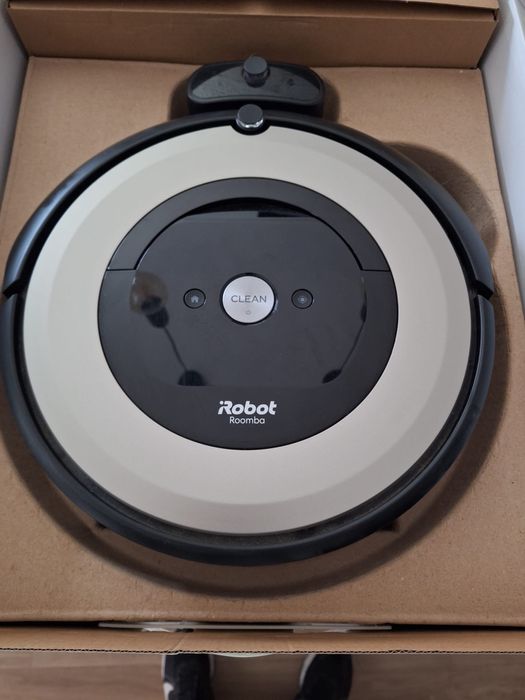 iRobot Roomba E6